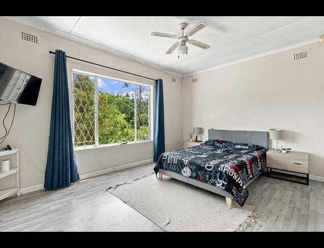 3 BEDROOM HOUSE FOR SALE IN PRESTBURY